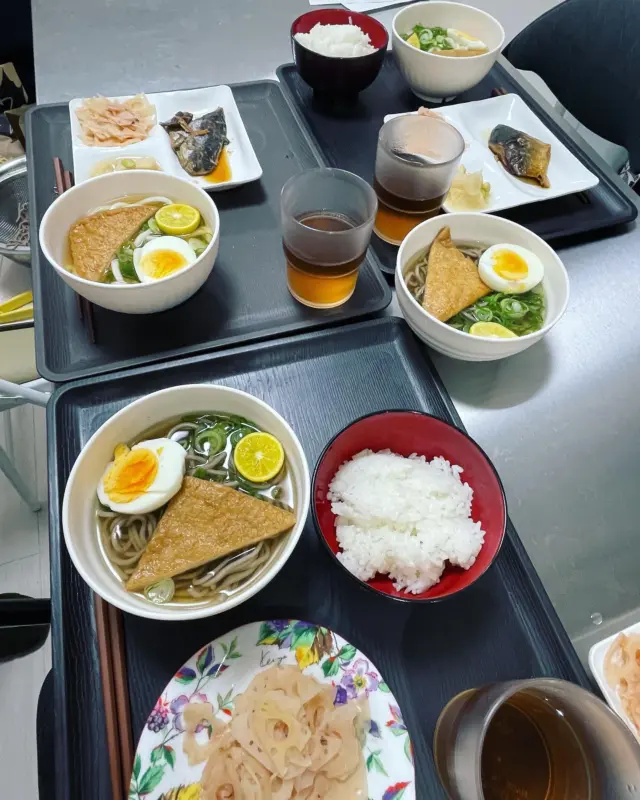 最終日は年越し蕎麦、うどんを食べて掃除🧹をしました✨

来年もよろしくお願いします🗻☀️

#東大阪#年越し#年末#太平寺#就労継続支援Ｂ型#障害者支援#おつかれさまでした#俊徳道#長瀬